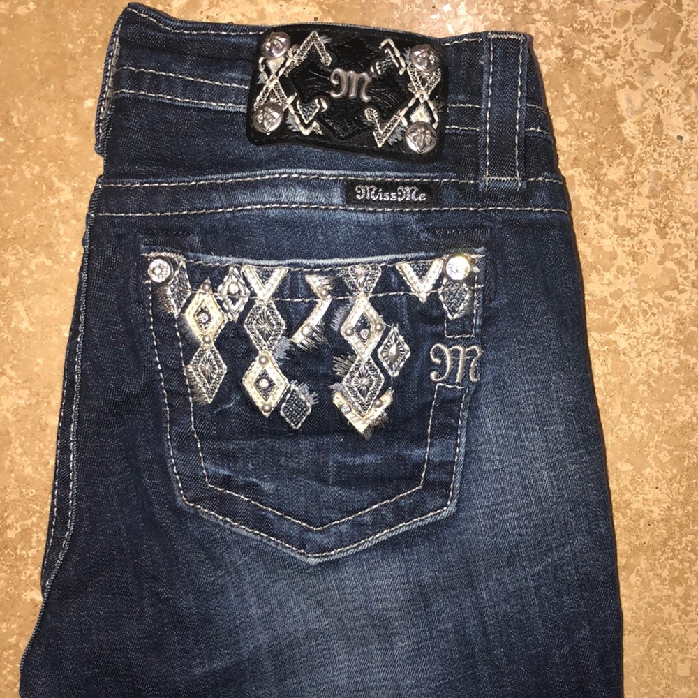 Miss me curvy crop jean